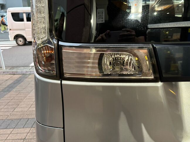 テールライトに目立った傷はございません。【スペーシアカスタム】