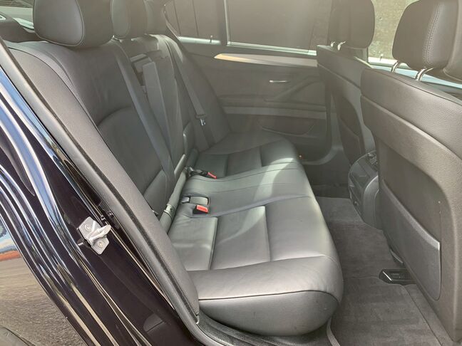 【友達追加の方法①】LINEで「@391tycna」を検索して友達追加できます。