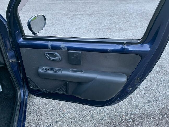 【応援】当店は、車が必要なのに様々な理由からオートローンの審査に通らず、購入できない方を応援しています。お気軽に仮審査をお申し込みください。