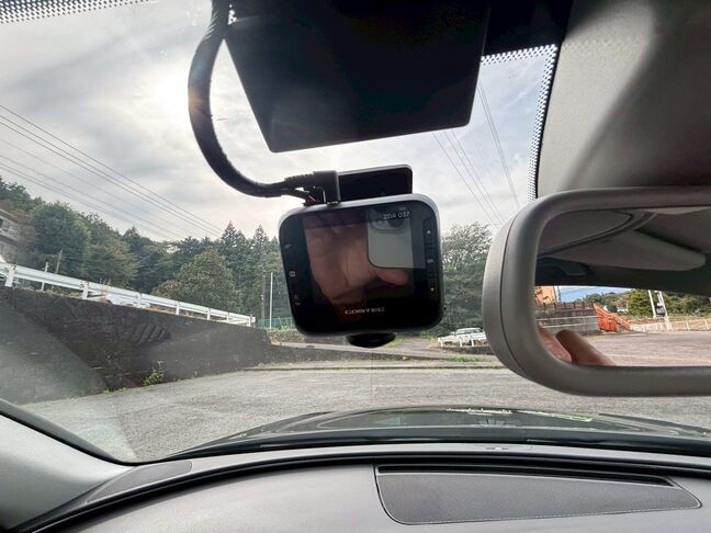 【友達追加の方法②】車両画像の2枚目のQRコードをLINEで読み込んで友達追加できます。