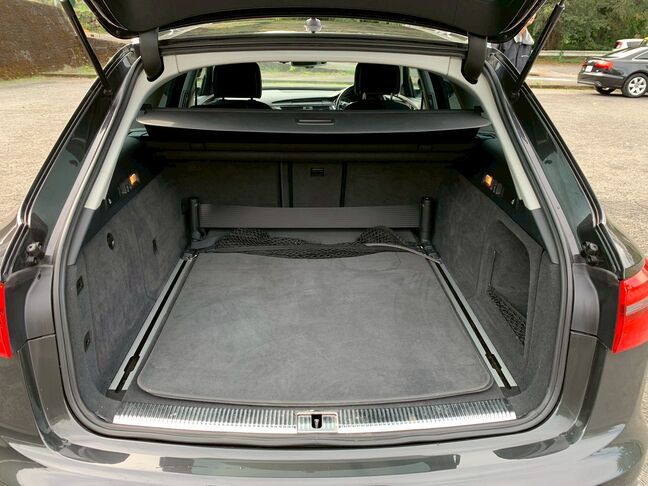 ご返信頂くと、当社の自社ローンの特徴について、詳しくご案内させて頂きますので、まずは公式LINEの友達登録をお願いします