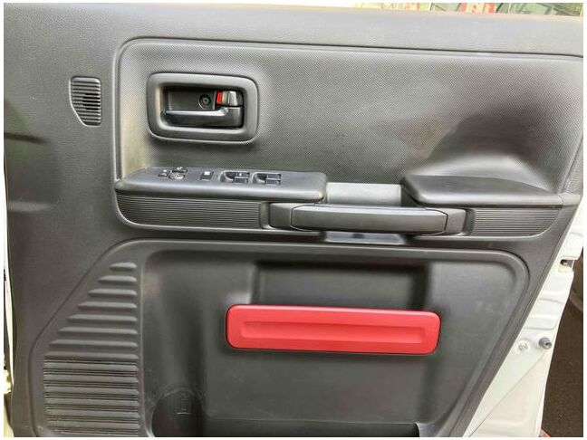 すぐにご来店頂けない場合や遠方にお住まいの方、車両状態の詳細が知りたい方はお気軽にご連絡下さい♪