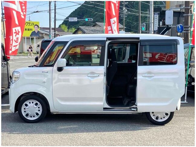 すぐにご来店頂けない場合や遠方にお住まいの方、車両状態の詳細が知りたい方はお気軽にご連絡下さい♪