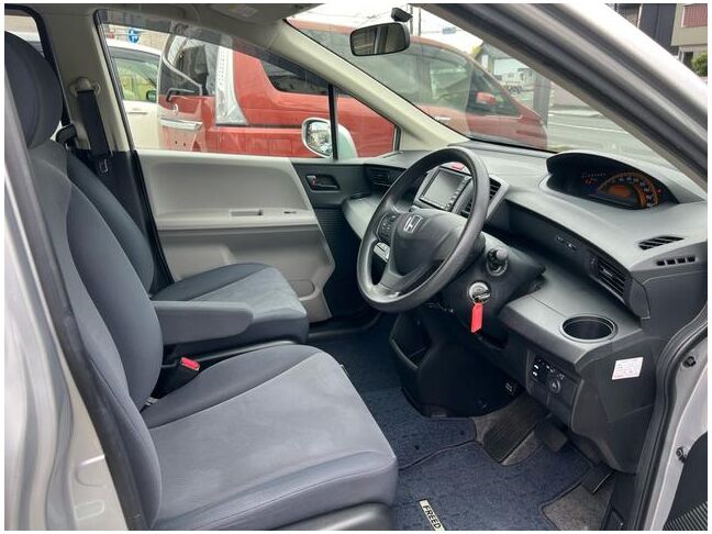 当店のお車をご覧いただきましてありがとうございます。お車についてのご質問やお見積りのご依頼、ご購入にあたってのご相談などお気軽にお問い合わせ下さい！