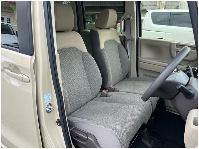 当店のお車をご覧いただきましてありがとうございます。お車についてのご質問やお見積りのご依頼、ご購入にあたってのご相談などお気軽にお問い合わせ下さい！