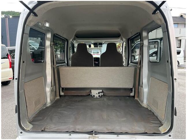 すぐにご来店頂けない場合や遠方にお住まいの方、車両状態の詳細が知りたい方はお気軽にご連絡下さい♪