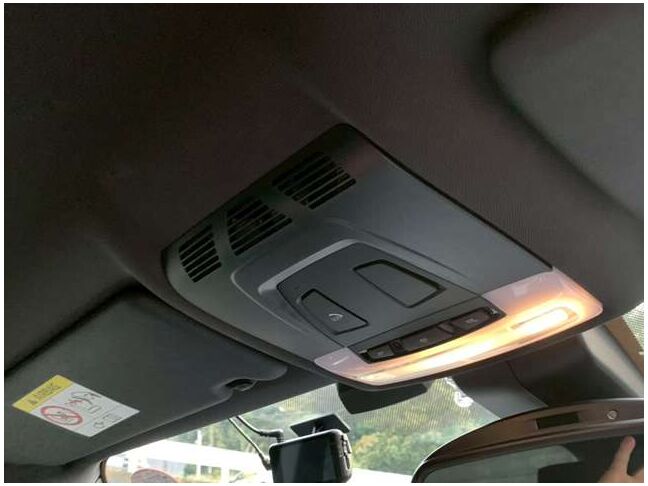 【お車探し】お客様のご要望に応じて、仕入れのプロがお客様と一緒にご希望のお車をお探しさせて頂くサービスをご提供しています。ご遠慮なくお申し出ください。