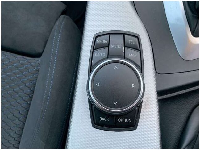 【お車探し】お客様のご要望に応じて、仕入れのプロがお客様と一緒にご希望のお車をお探しさせて頂くサービスをご提供しています。ご遠慮なくお申し出ください。