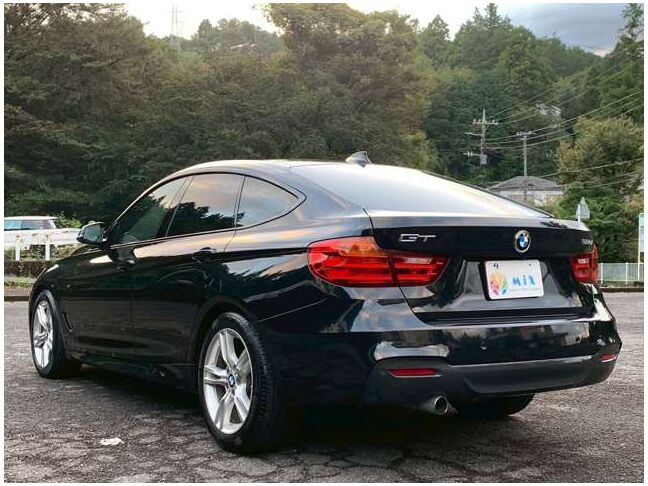 【仮審査申込】当社公式LINEから詳しくご案内しています。まずは、次の①～③の中からやりやすい方法で友達追加をお願いします。