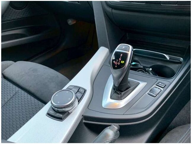 【仮審査申込】当社公式LINEから詳しくご案内しています。まずは、次の①～③の中からやりやすい方法で友達追加をお願いします。