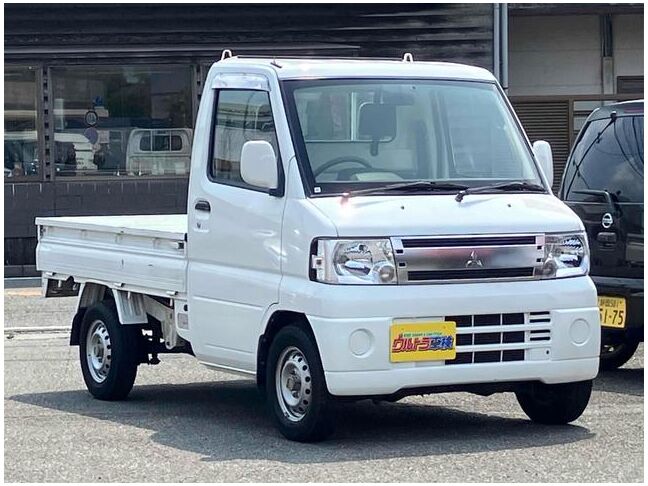 当店のお車をご覧いただきましてありがとうございます。お車についてのご質問やお見積りのご依頼、ご購入にあたってのご相談などお気軽にお問い合わせ下さい！