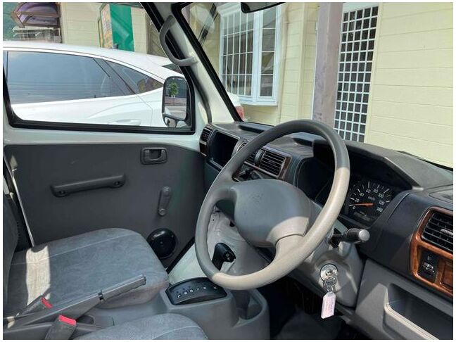 すぐにご来店頂けない場合や遠方にお住まいの方、車両状態の詳細が知りたい方はお気軽にご連絡下さい♪