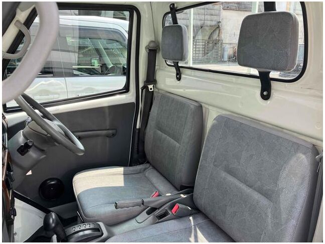 当店のお車をご覧いただきましてありがとうございます。お車についてのご質問やお見積りのご依頼、ご購入にあたってのご相談などお気軽にお問い合わせ下さい！