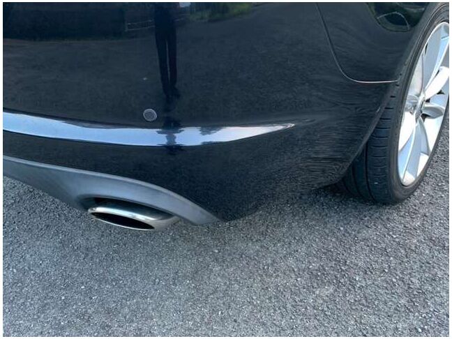 【友達追加の方法②】車両画像の2枚目のQRコードをLINEで読み込んで友達追加できます。