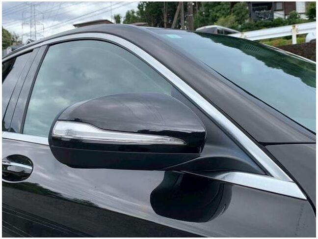 【友達追加の方法②】車両画像の2枚目のQRコードをLINEで読み込んで友達追加できます。