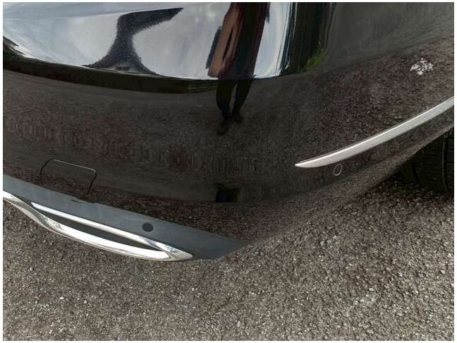 【友達追加の方法①】LINEで「@391tycna」を検索して友達追加できます。