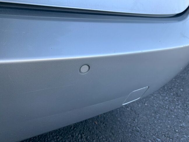 【お車探し】お客様のご要望に応じて、仕入れのプロがお客様と一緒にご希望のお車をお探しさせて頂くサービスをご提供しています。ご遠慮なくお申し出ください。