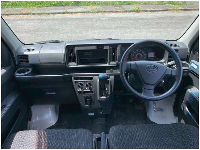 【買取・下取り】当社は他のお店で購入された時でも買取いたします。買取下取り金額は他の買い取りセンターで出た最終金額を提示してください。現金を持って引き取り致します。