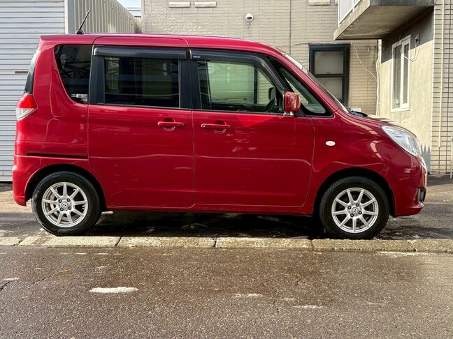 地方（市外・道外）の方は、別途陸送費用と名義変更費用、車庫証明費用が掛かります。詳しくは担当金澤まで。