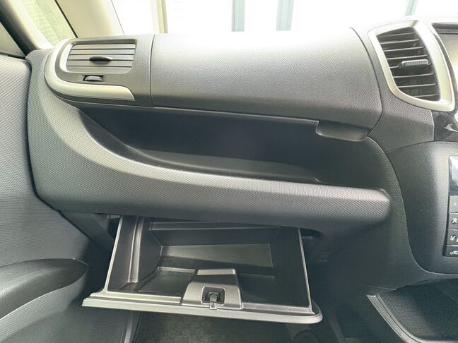 当店では、お急ぎのお客様に無料でレンタカーをお貸出ししております。ご契約後、即日引渡しOKです。