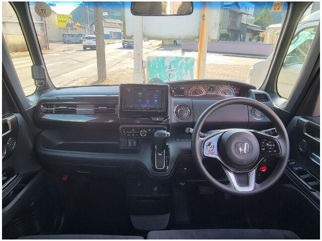 当店のお車をご覧いただきましてありがとうございます。お車についてのご質問やお見積りのご依頼、ご購入にあたってのご相談などお気軽にお問い合わせ下さい！