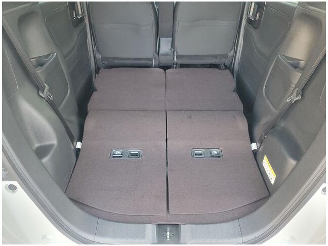 当店のお車をご覧いただきましてありがとうございます。お車についてのご質問やお見積りのご依頼、ご購入にあたってのご相談などお気軽にお問い合わせ下さい！