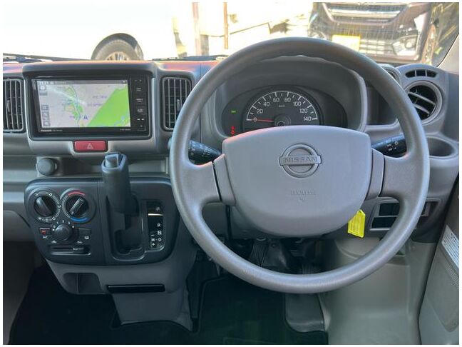 当店のお車をご覧いただきましてありがとうございます。お車についてのご質問やお見積りのご依頼、ご購入にあたってのご相談などお気軽にお問い合わせ下さい！