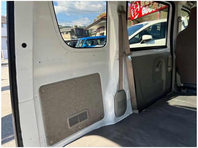 当店のお車をご覧いただきましてありがとうございます。お車についてのご質問やお見積りのご依頼、ご購入にあたってのご相談などお気軽にお問い合わせ下さい！