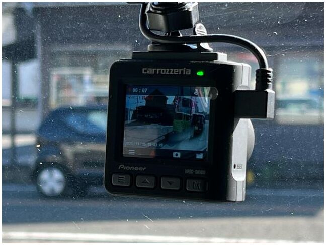 当店のお車をご覧いただきましてありがとうございます。お車についてのご質問やお見積りのご依頼、ご購入にあたってのご相談などお気軽にお問い合わせ下さい！