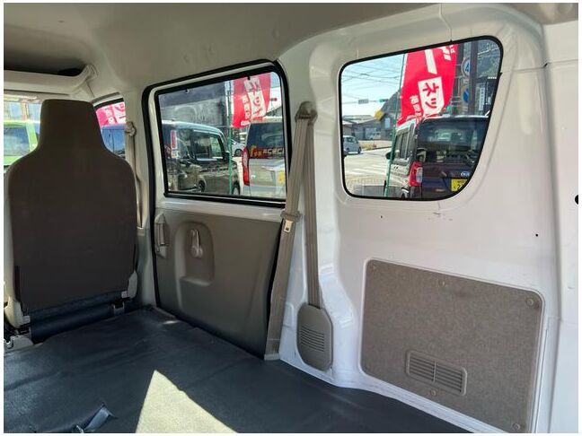 当店のお車をご覧いただきましてありがとうございます。お車についてのご質問やお見積りのご依頼、ご購入にあたってのご相談などお気軽にお問い合わせ下さい！