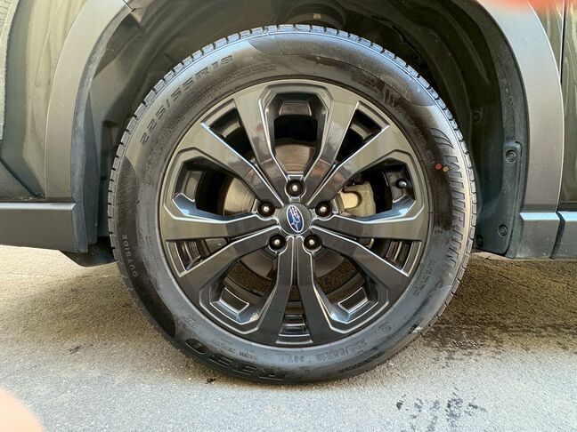 タイヤ＆ホイール、バッテリー等格安にてご提供致します。