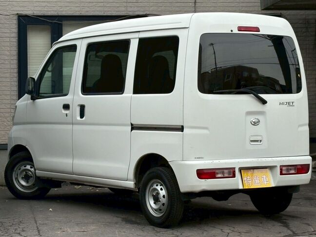 下回りの錆や腐食が気になる方は、下回り塗装も可能です。お気軽にお声がけください。