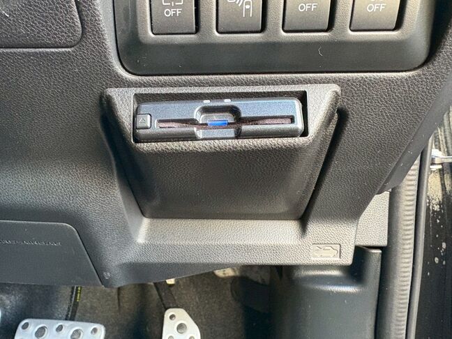 車検、板金、オイル交換等何でもご相談下さい。