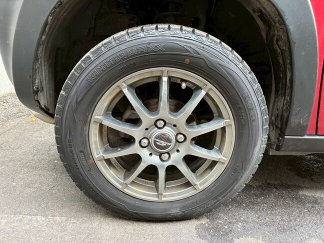 LINEで簡単仮審査が可能です。まずはお友達追加からお願いいたします。