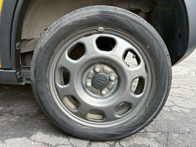 15年未満、15キロ以下のお車に関しましては1年間走行距離無制限保障をご選択いただけます。