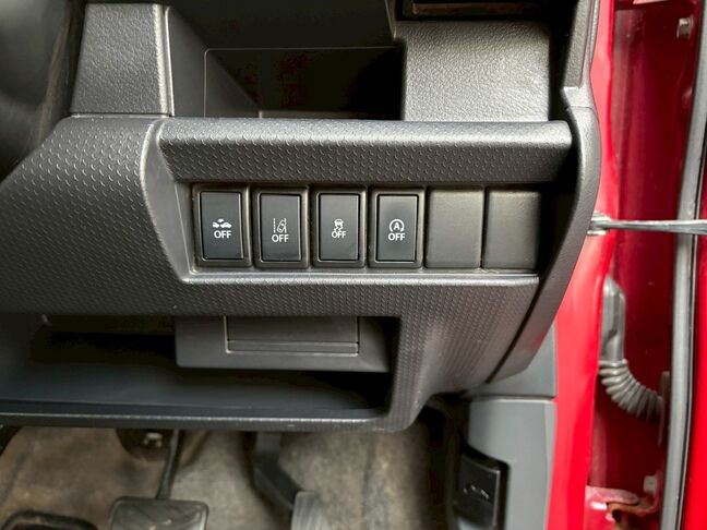 タイヤ＆ホイール、バッテリー等格安にてご提供致します。