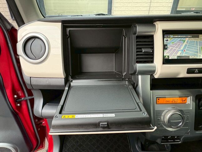 15年未満、15キロ以下のお車に関しましては1年間走行距離無制限保障をご選択いただけます。