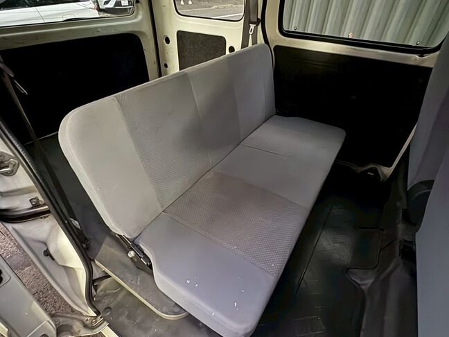 当店では、お急ぎのお客様に無料でレンタカーをお貸出ししております。ご契約後、即日引渡しOKで。