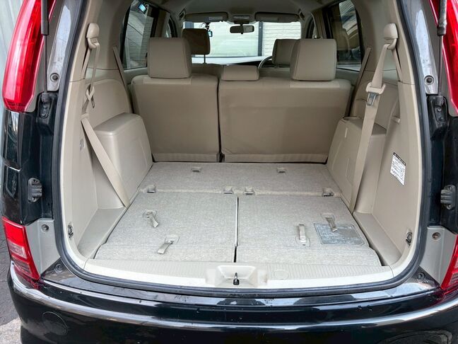 LINEで簡単仮審査が可能です。まずはお友達追加からお願いいたします。