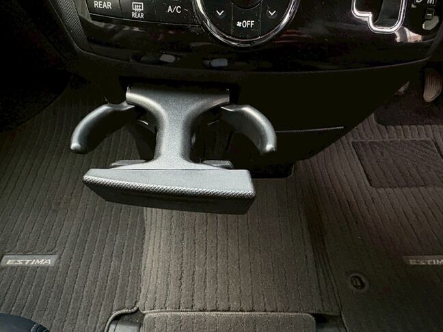 地方（市外・道外）の方は、別途陸送費用と名義変更費用、車庫証明費用が掛かります。詳しくは担当金澤まで。