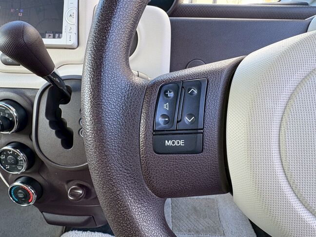 地方（市外・道外）の方は、別途陸送費用と名義変更費用、車庫証明費用が掛かります。詳しくは担当金澤まで。