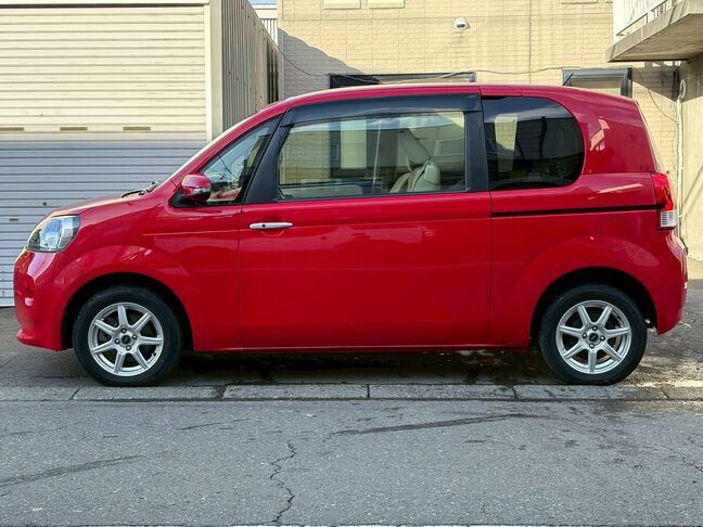 地方（市外・道外）の方は、別途陸送費用と名義変更費用、車庫証明費用が掛かります。詳しくは担当金澤まで。