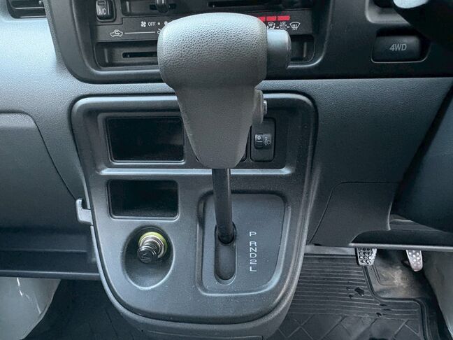 当店では、お急ぎのお客様に無料でレンタカーをお貸出ししております。ご契約後、即日引渡しOKです。