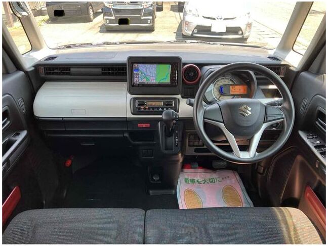 当店のお車をご覧いただきましてありがとうございます。お車についてのご質問やお見積りのご依頼、ご購入にあたってのご相談などお気軽にお問い合わせ下さい！