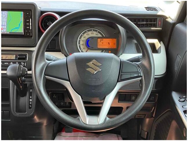 すぐにご来店頂けない場合や遠方にお住まいの方、車両状態の詳細が知りたい方はお気軽にご連絡下さい♪