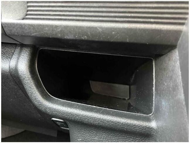 すぐにご来店頂けない場合や遠方にお住まいの方、車両状態の詳細が知りたい方はお気軽にご連絡下さい♪