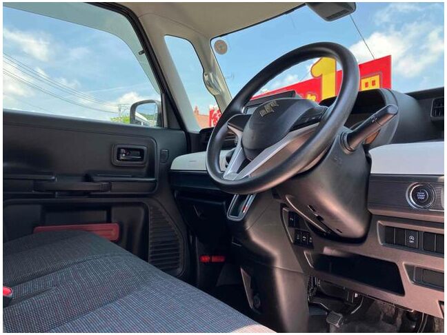 当店のお車をご覧いただきましてありがとうございます。お車についてのご質問やお見積りのご依頼、ご購入にあたってのご相談などお気軽にお問い合わせ下さい！