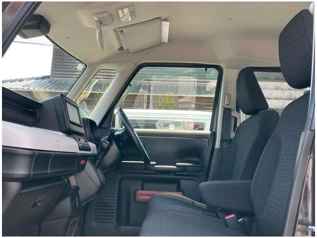 すぐにご来店頂けない場合や遠方にお住まいの方、車両状態の詳細が知りたい方はお気軽にご連絡下さい♪