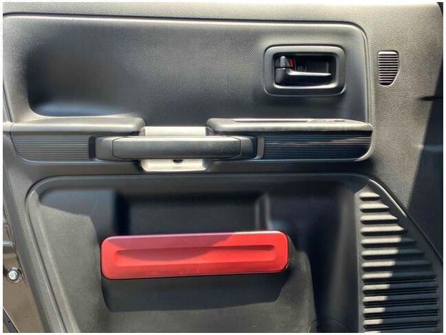 当店のお車をご覧いただきましてありがとうございます。お車についてのご質問やお見積りのご依頼、ご購入にあたってのご相談などお気軽にお問い合わせ下さい！