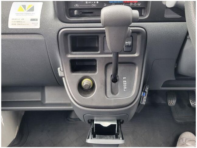 当店のお車をご覧いただきましてありがとうございます。お車についてのご質問やお見積りのご依頼、ご購入にあたってのご相談などお気軽にお問い合わせ下さい！